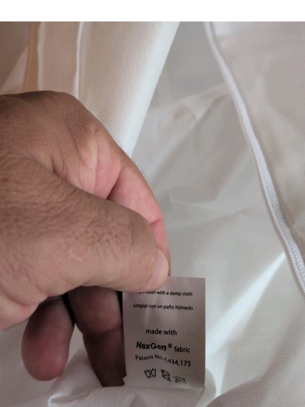 Queen Mainstays Waterproof Duvet Mattress Protector